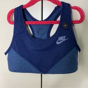 NWT Girl’s Nike Sports Bra